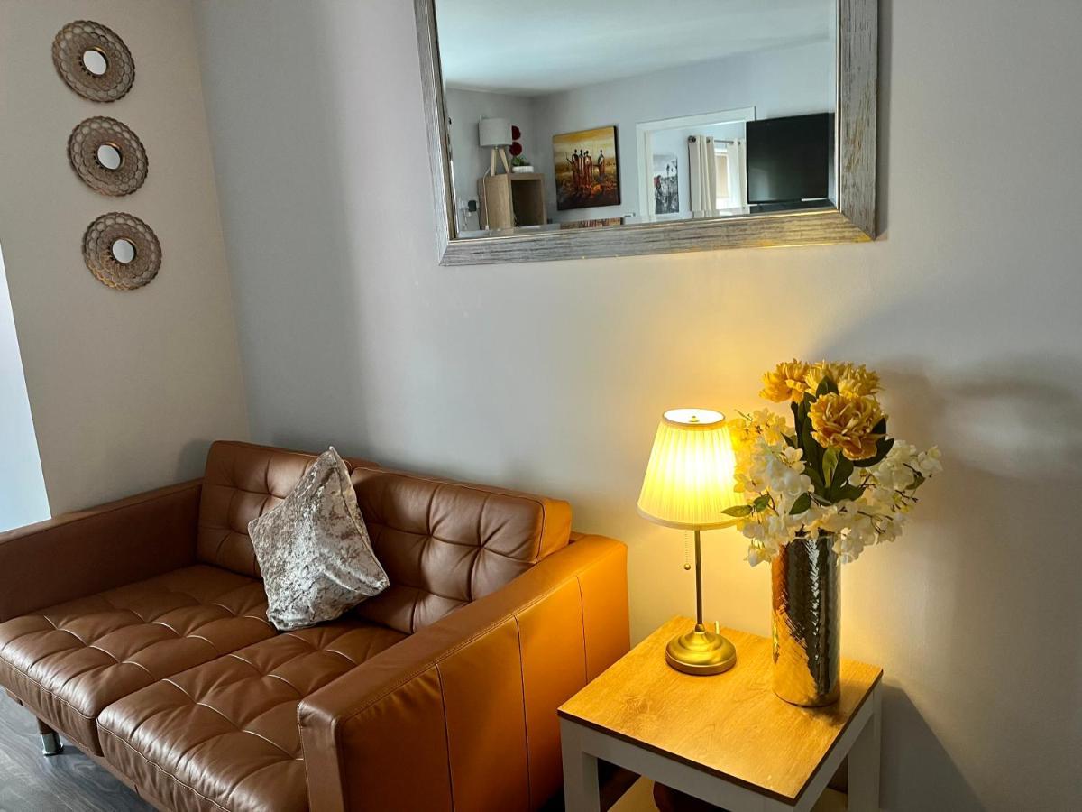 Trinity Apartments Four 1-Bedroom Apts Waterford City Centre Esterno foto